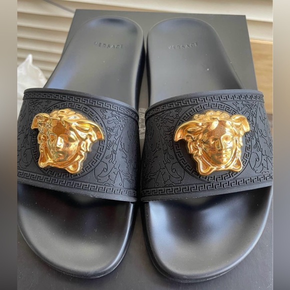VERSACE POOL SLIDES - Picture 5 of 6